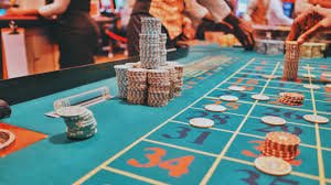 Responsible gaming message shown beside tk9 Big Wins content for adults only
